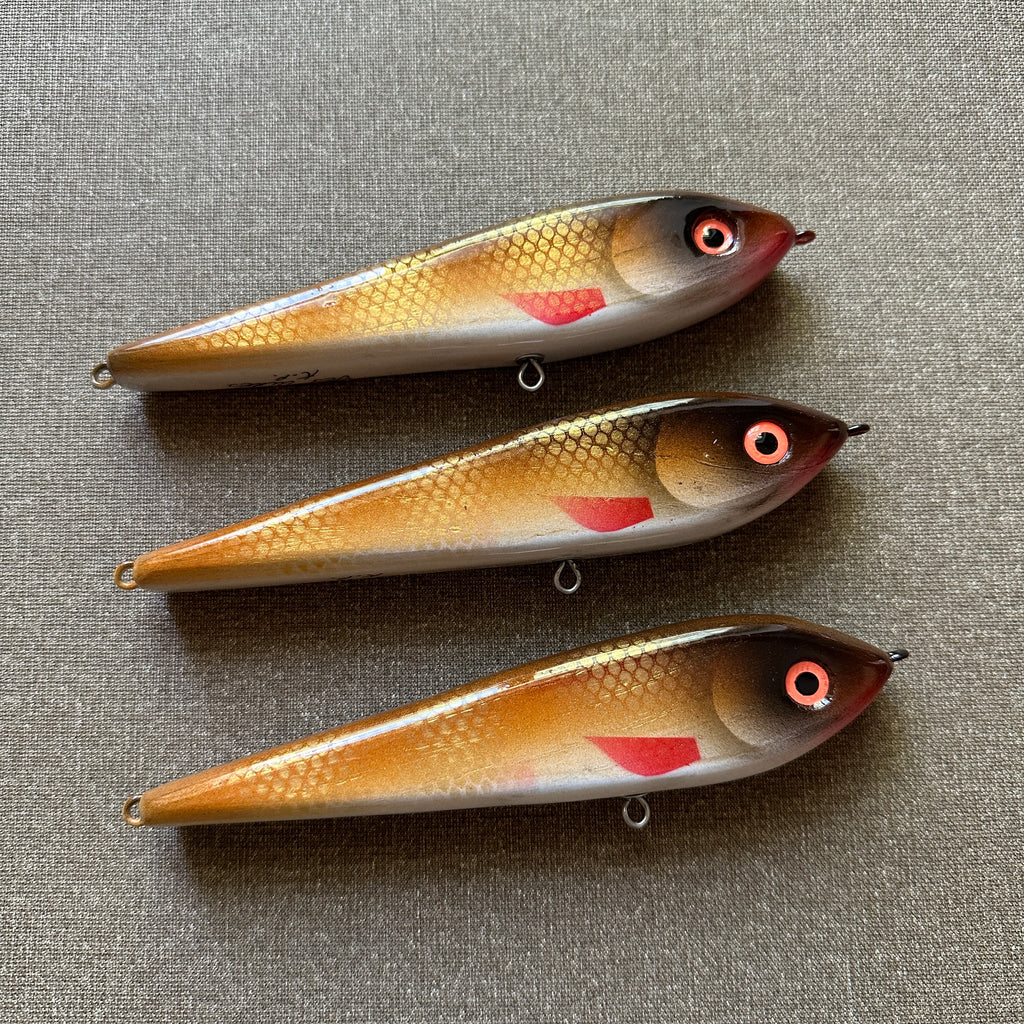 J. Walker golden, slow sinking, 17cm, about 88 grams