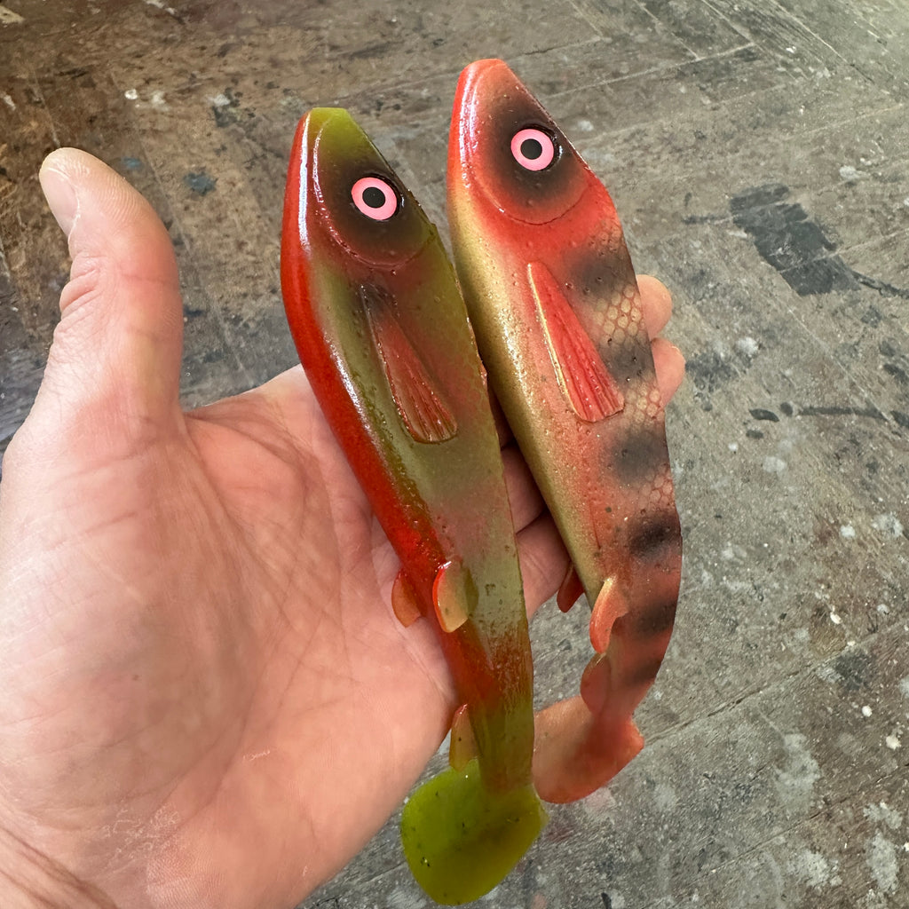KP. Shad set of two lures - 21cm, 76g and 23cm, 93g.